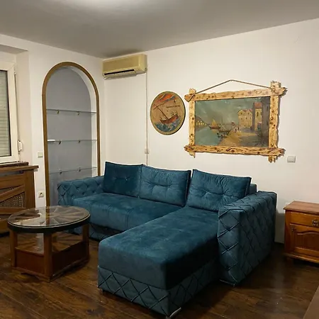 Apartment Downtown Nest